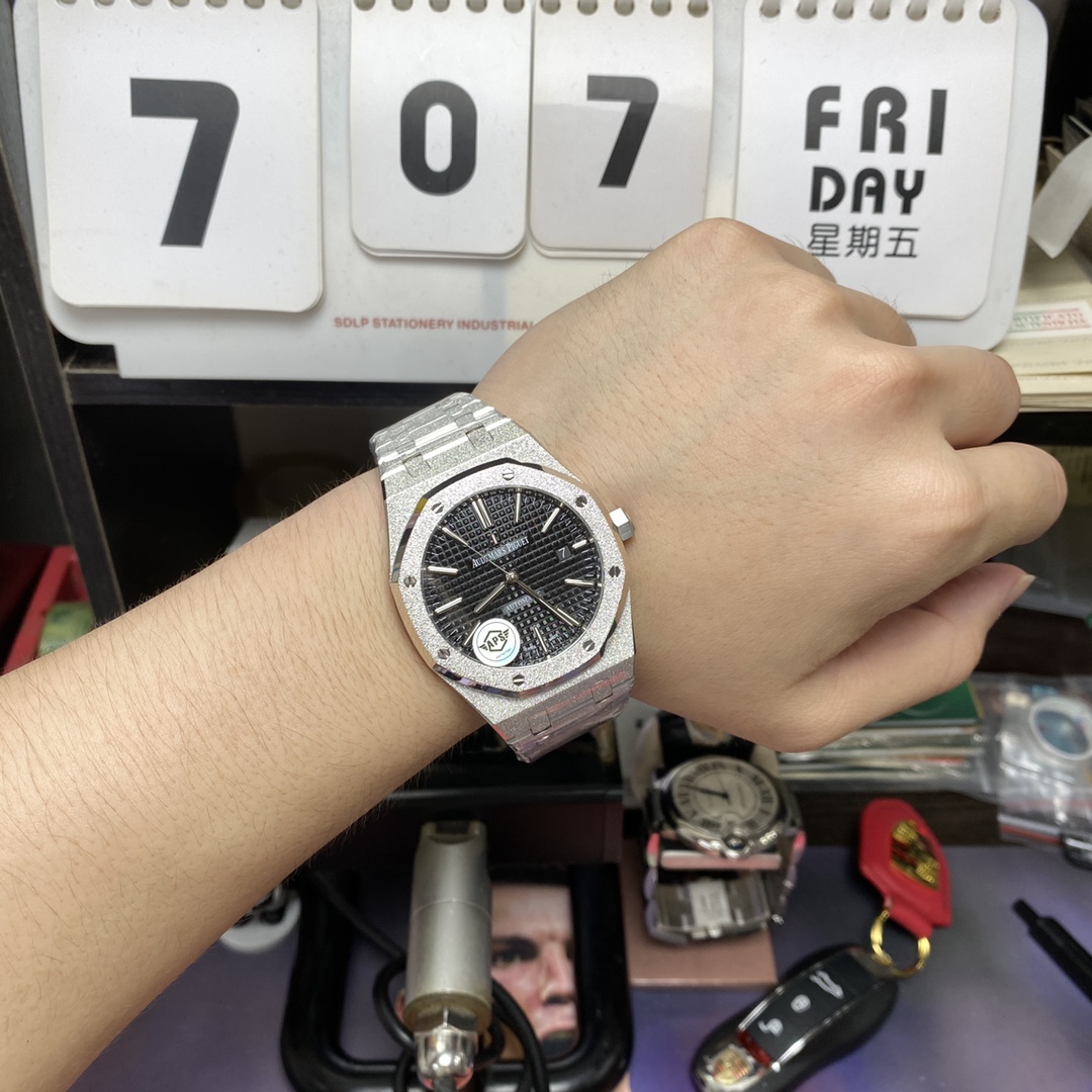 Audemars Piguet Royal Oak Offshore Series 15454BC.GG.1259BC.03, Frosted Gold Case Black Dial, 37mm size.