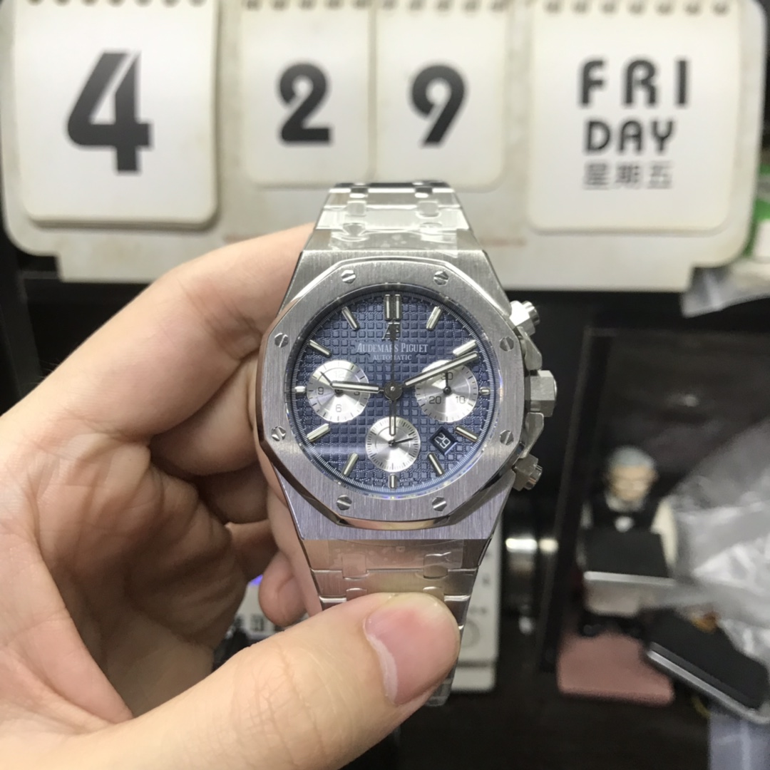 Audemars Piguet Royal Oak Offshore Series 26331ST.OO.1220ST.01, Ice Blue Dial, 41mm size.