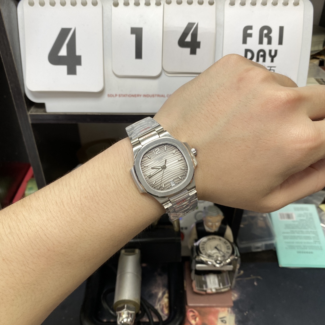 Patek Philippe Nautilus series 71181A-011, Coffee Dial and Steel Bracelet, 35.2mm size WOMEN.