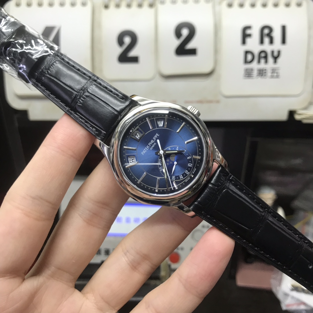 Patek Philippe Classical Watch Complicated Timepiece Series 5205G-013, Blue Dial, 40mm Size.