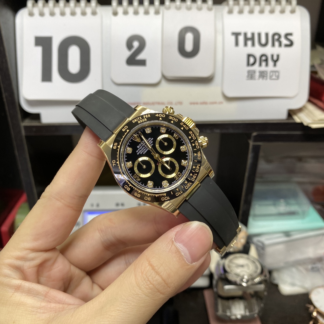 Rolex Cosmograph Daytona Series m116518ln-0078, gold case black dial ceramic bezel, 40mm size.