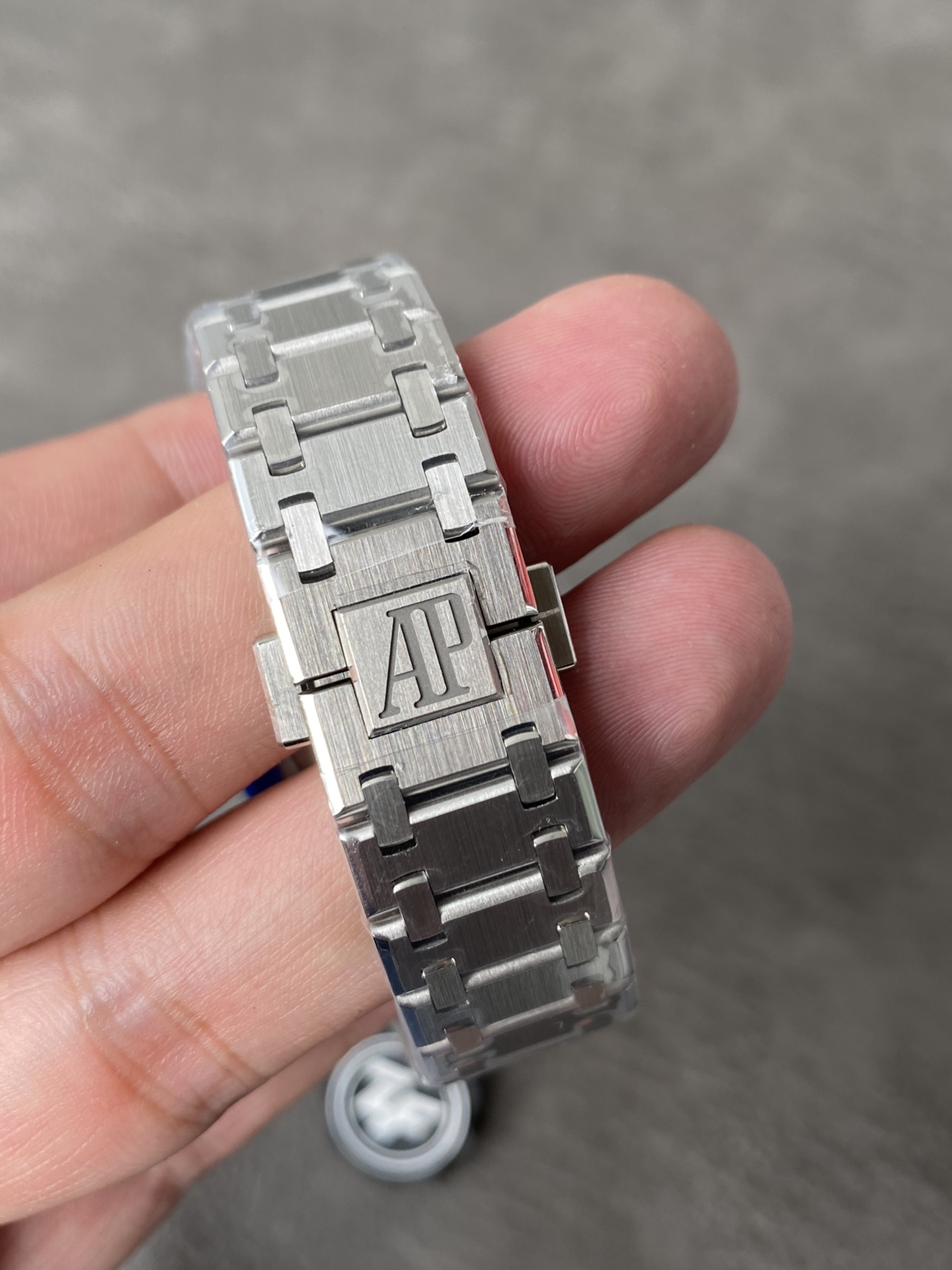 Audemars Piguet Royal Oak Offshore Series 15202ST.OO.1240ST.01, Blue Dial, 39mm Size.