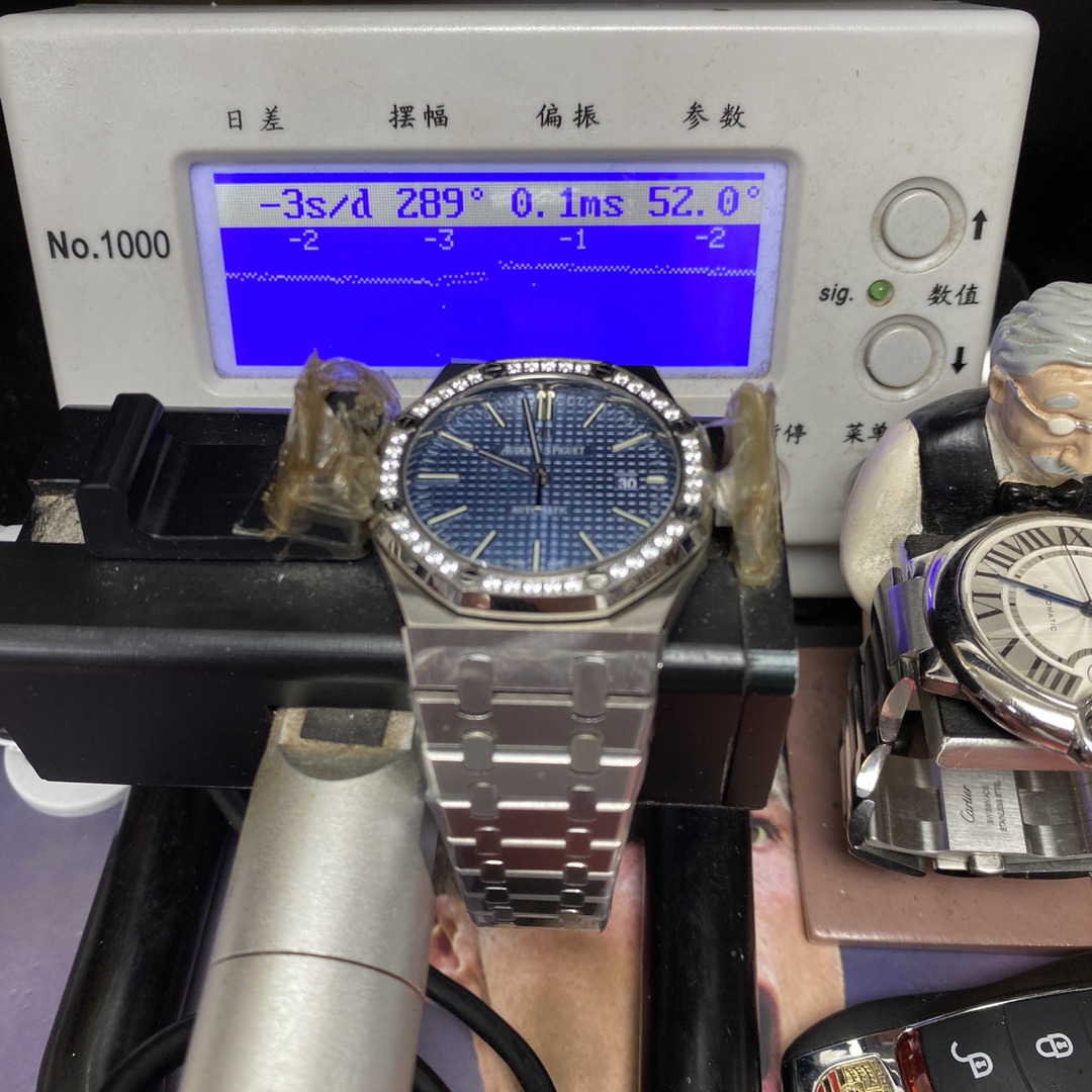 Audemars Piguet Royal Oak Series 15400ST, ICE Blue Dial, diamond brezel, 41mm size.