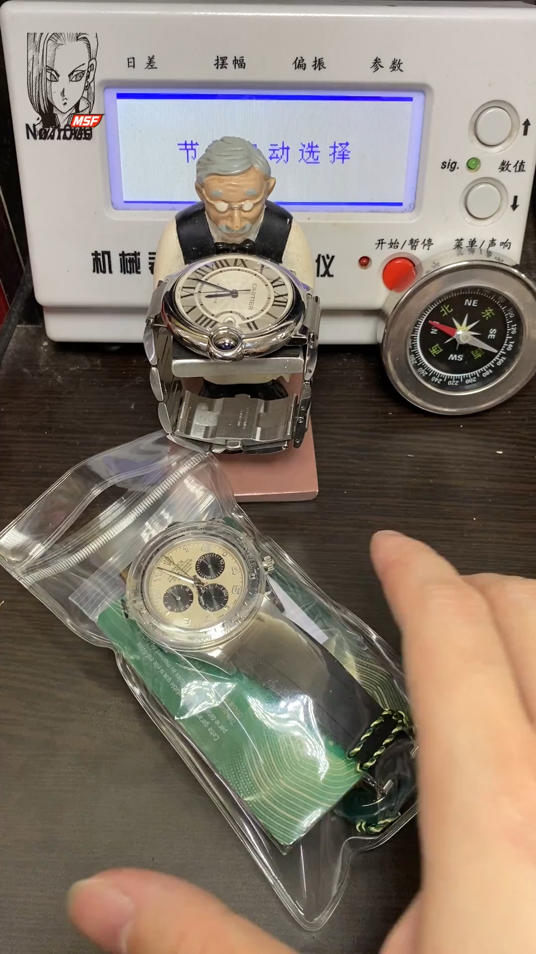 Rolex Cosmograph Daytona Series 116519-L(FC), Platinum Panda Dial White Face Black Bezel Roman Numerals, 40mm size.