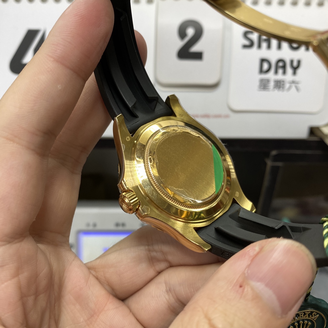 Rolex Yacht-Master series M226658-0001, Collection Platinum Yacht, 42mm size.