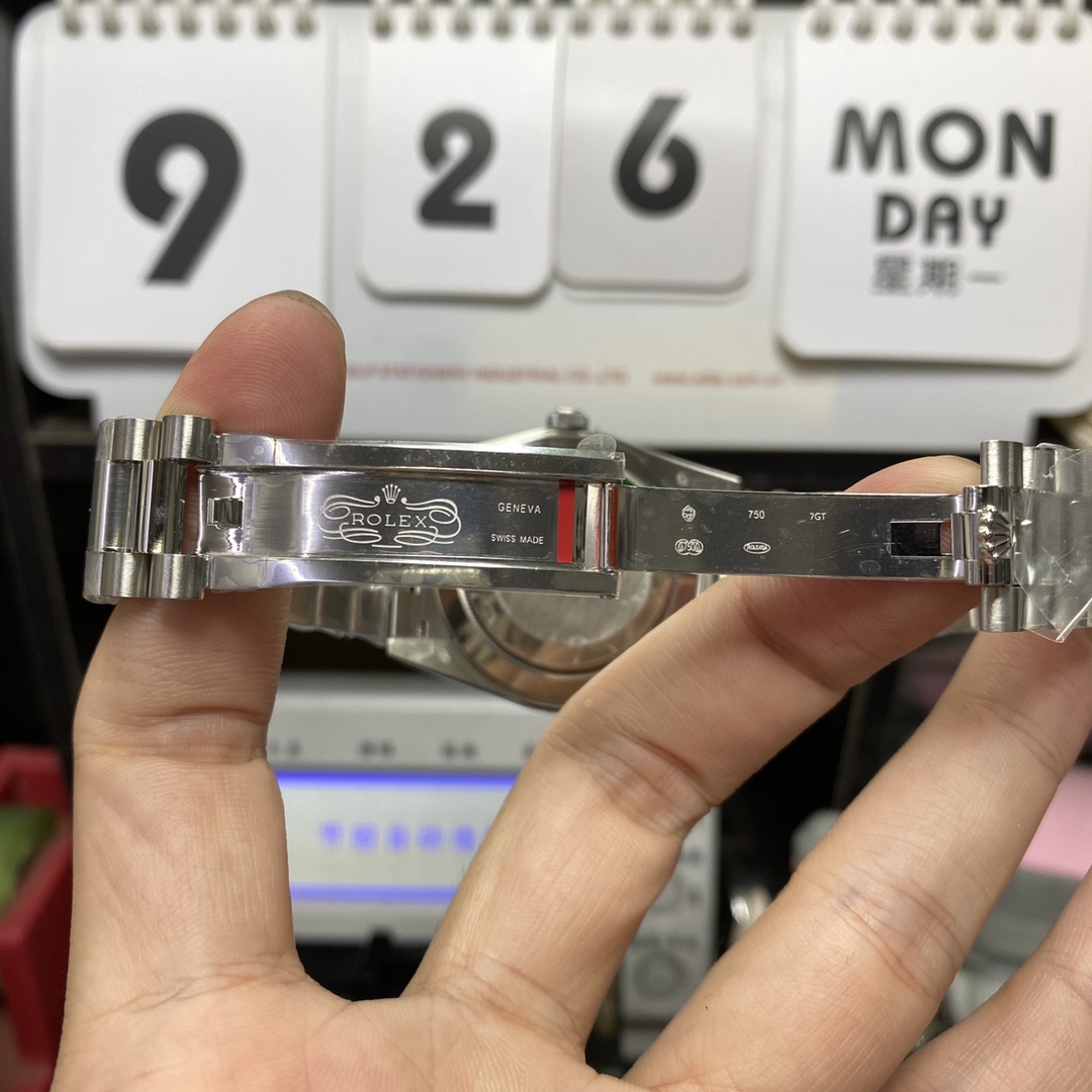 Rolex Day-Date Series m228239-0055, White Gold Genuine Meteorite Dial, 40mm Size.