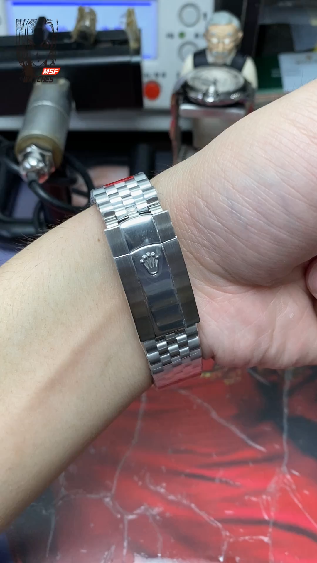 Rolex Datejust series m126334-0012, Black Dial Diamond Markers, 41mm size.