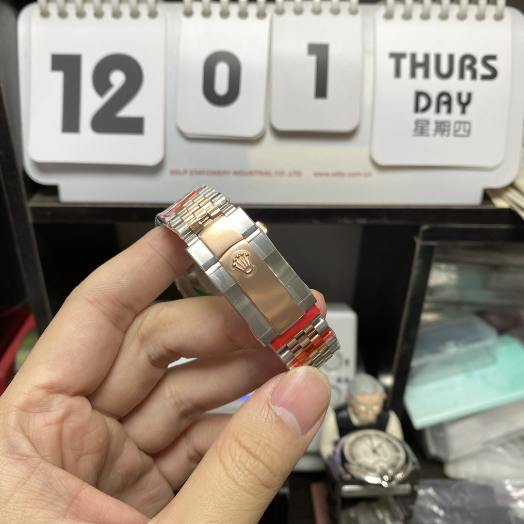 Rolex Datejust Series  Pink Dial with 18k rose gold case 36mm Size, Five-Link Steel Bracelet.