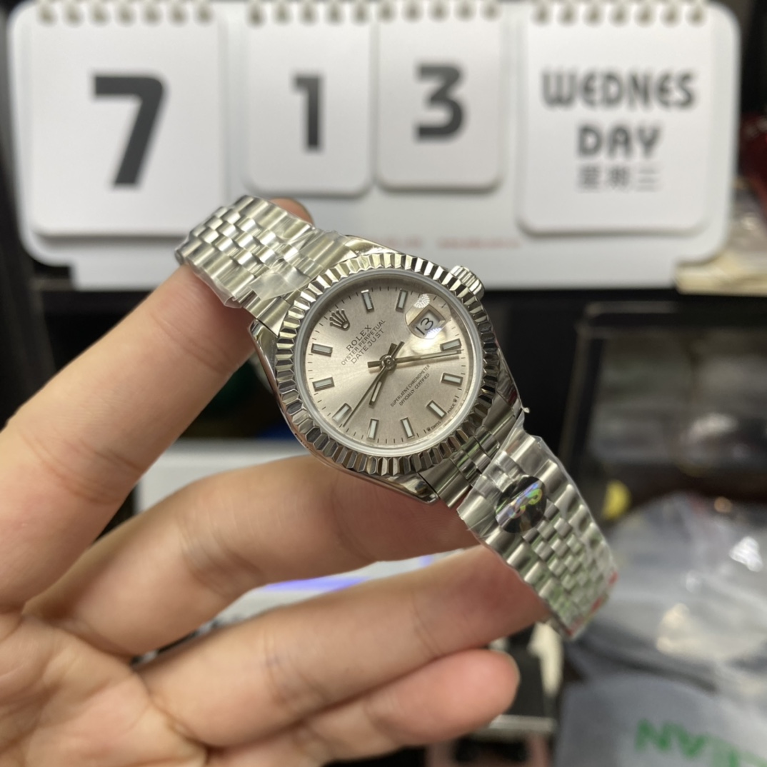 Rolex Datejust series m278274-0016, Silver Dial Silver Case, 31mm size, Jubilee bracelet.