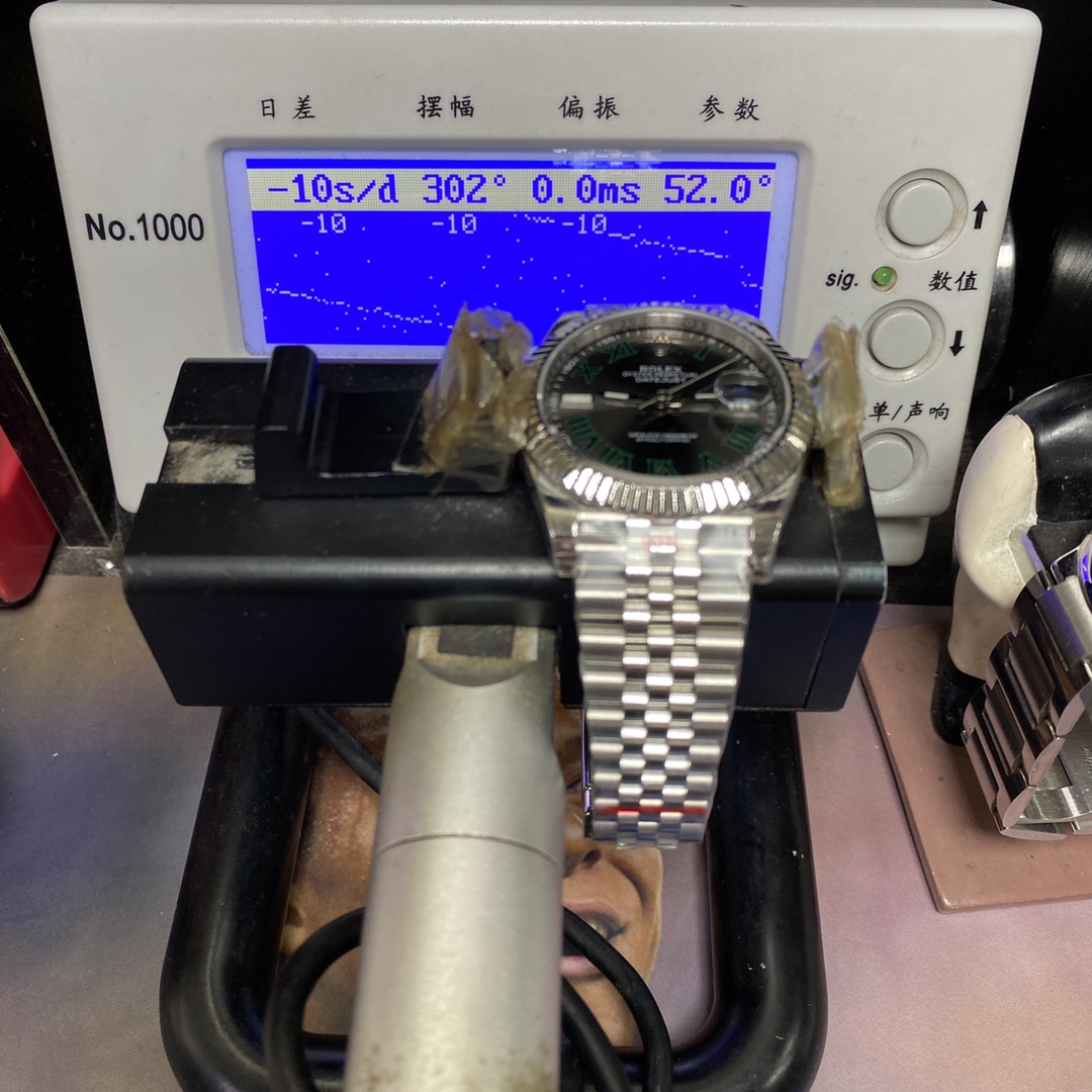 Rolex Datejust Series m126334-0022, Grey Dial with Green Roman Numerals Five-Link Stainless Steel Bracele, 41mm Size.