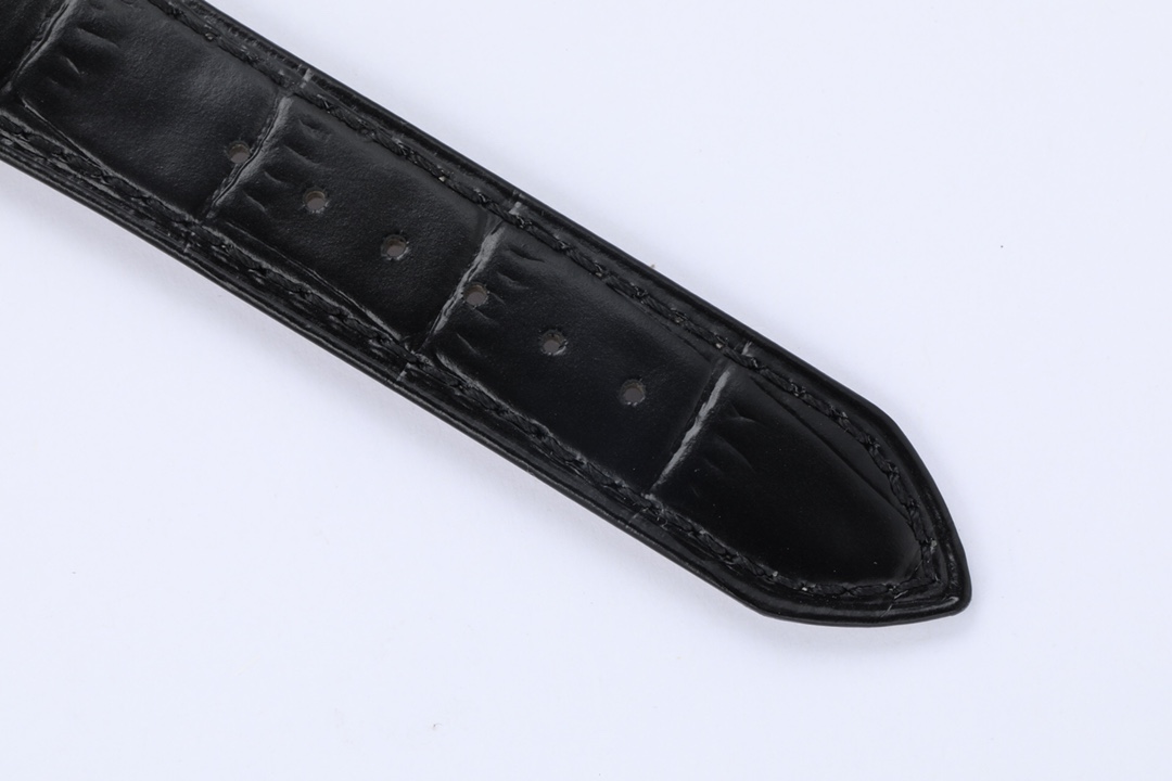 Rolex Cellini Series balack Dial 18K Gold Case, 39mm Size.