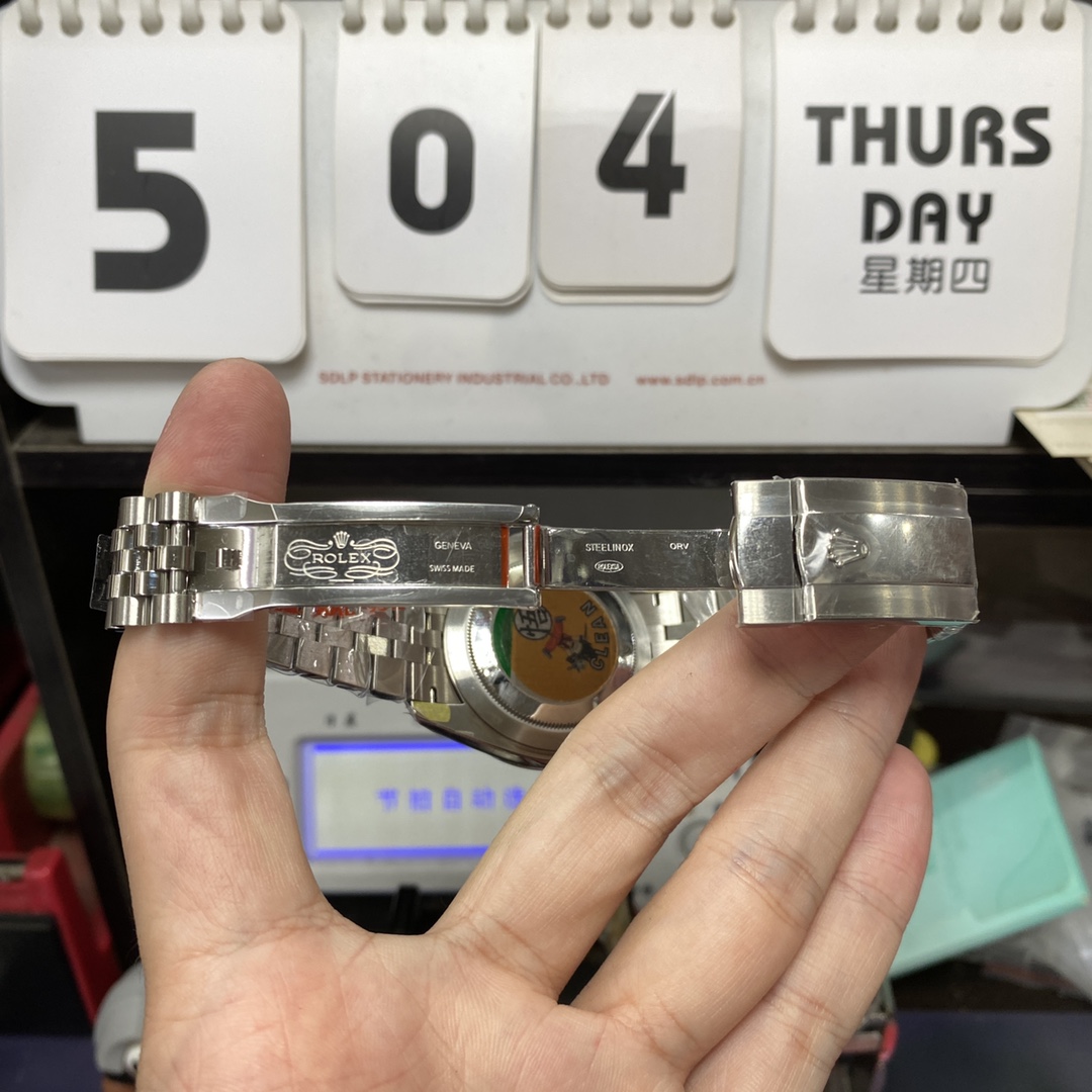 Rolex Datejust series m126334-0012, Black Dial Diamond Markers, 41mm size.