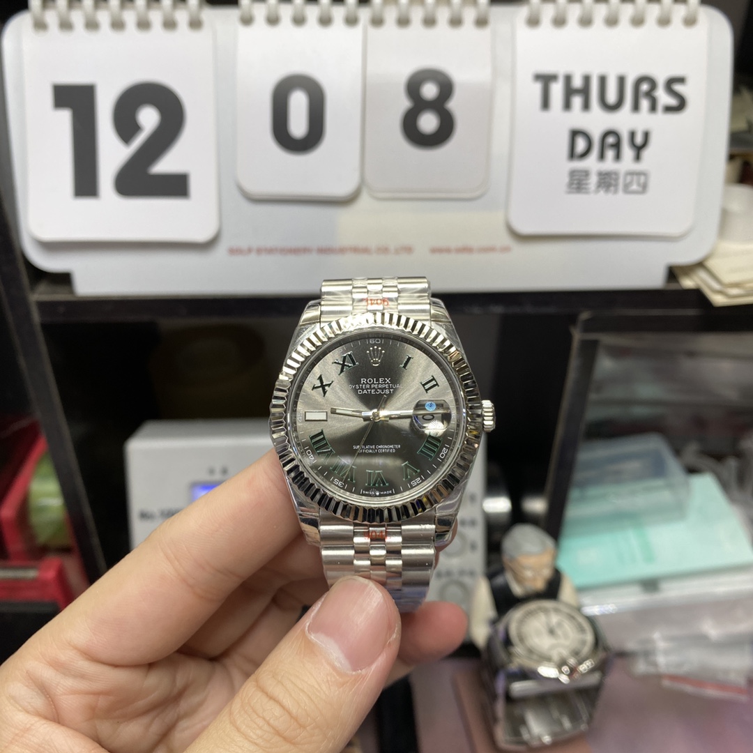 Rolex Datejust Series m126334-0022, Grey Dial with Green Roman Numerals Five-Link Stainless Steel Bracele, 41mm Size.