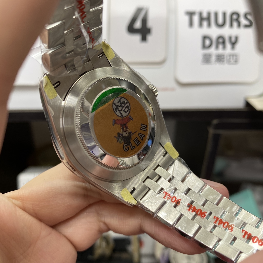 Rolex Datejust series m126334-0012, Black Dial Diamond Markers, 41mm size.