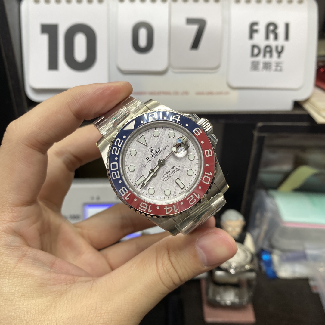 Rolex GMT-Master series m126719blro-0002, Meteorite Dial 