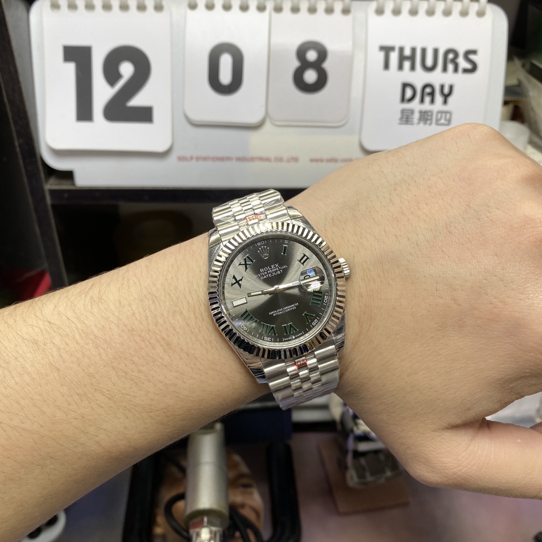Rolex Datejust Series m126334-0022, Grey Dial with Green Roman Numerals Five-Link Stainless Steel Bracele, 41mm Size.