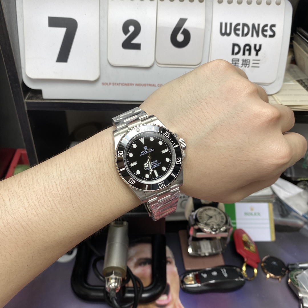 Rolex Submariner Series m124060-0001, No-Date Black Submariner, 41mm size.