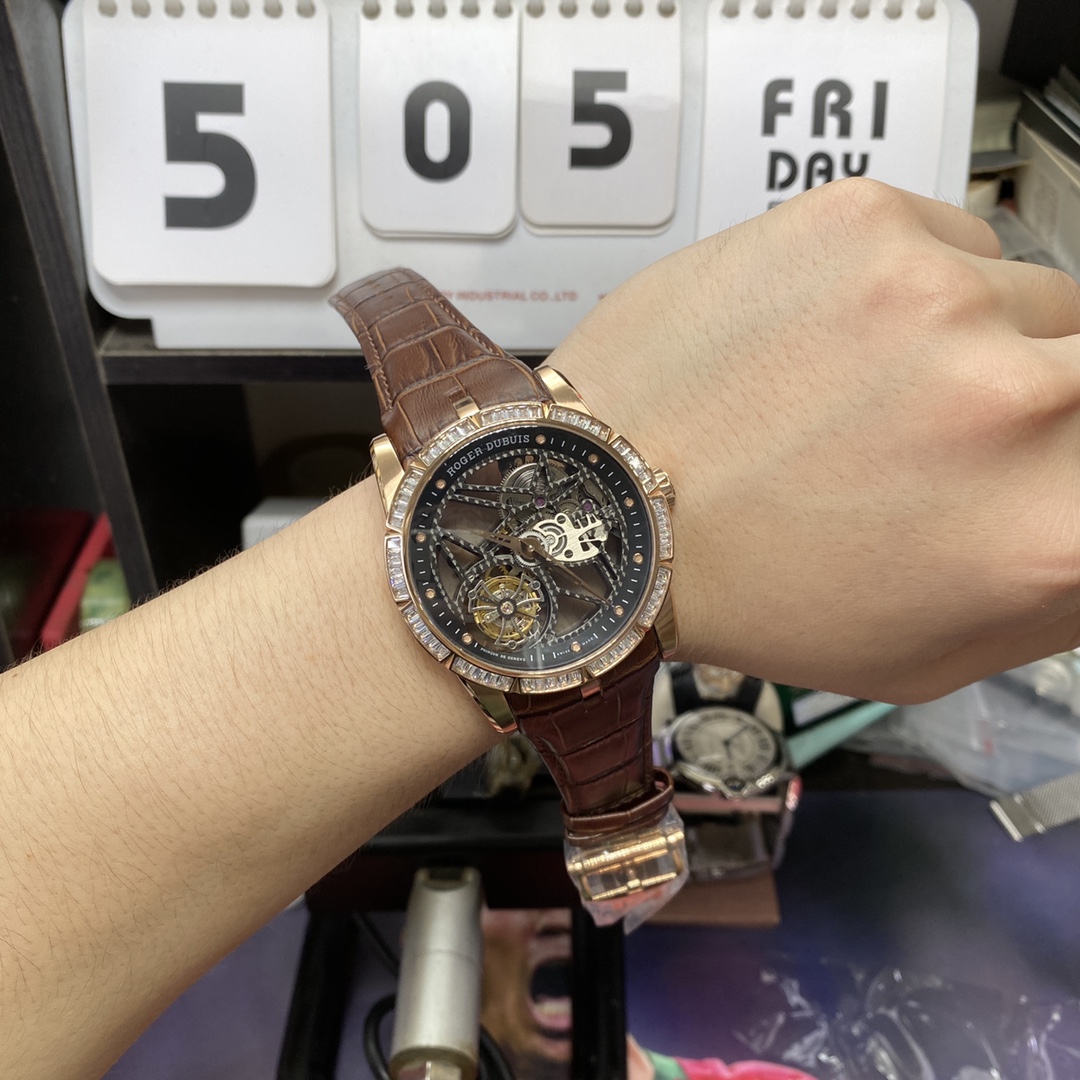 Roger Dubuis Royal Oak Series 18K ROSE GOLD CASE Tourbillon movement , 45mm Size.