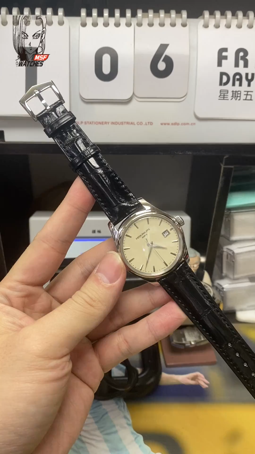 Patek Philippe Classical Watch Series 5527, White Case, White Dial, 39mm Size, Hinged Case Back.