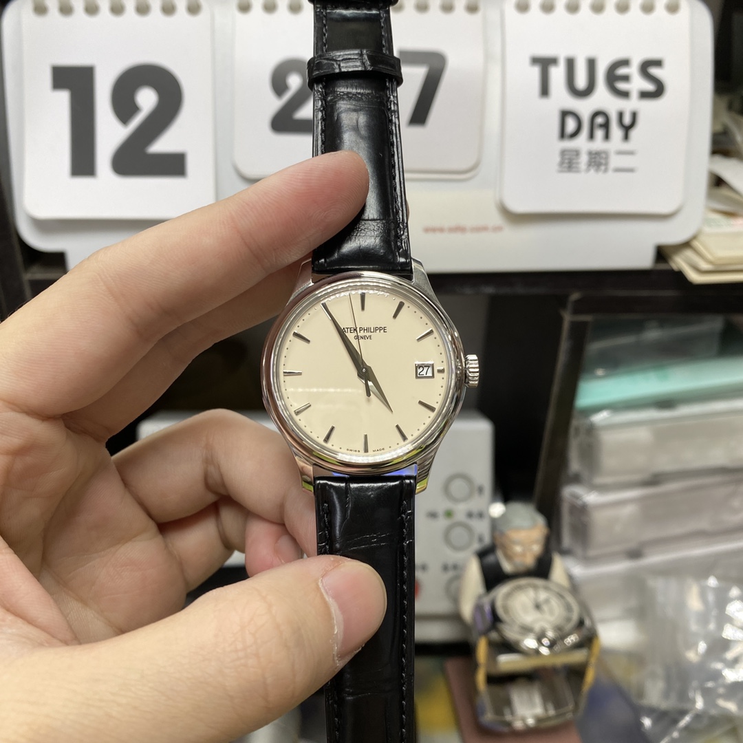 Patek Philippe Classical Watch Series 5527, White Case, White Dial, 39mm Size, Hinged Case Back.