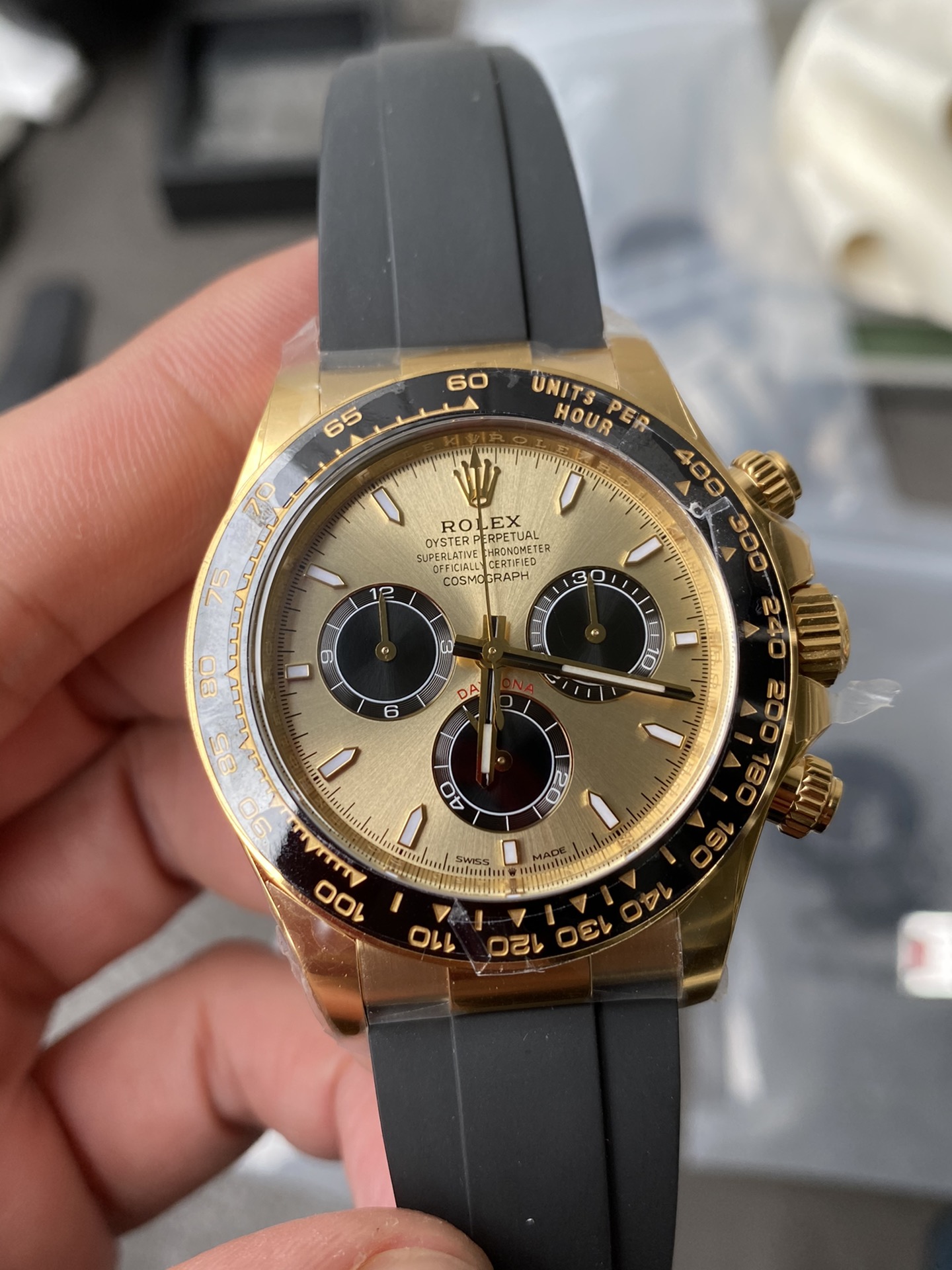 ROLEX DAYTONA 2023 GOLD CASE GOLD DIAL. 40MM